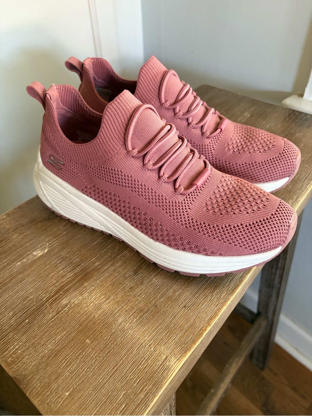 SKECHERS Womens Sparrow 2.0 Allegiance Crew Sneaker Rose Pink Size 6.5 used once